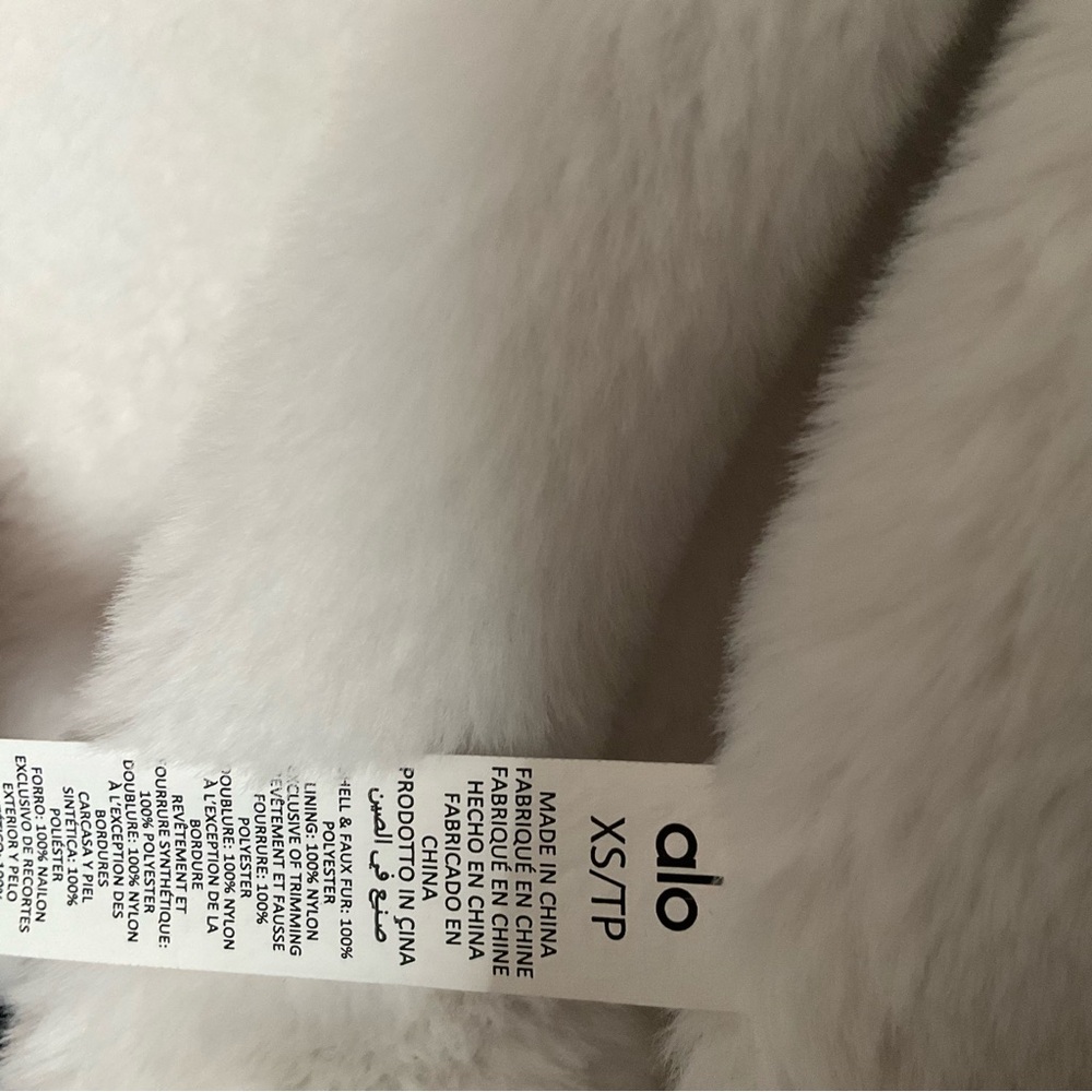 Alo Yoga Faux Fur Urbanite Bomber Jacket in Black/Ivory XS - Picture 10 of 16